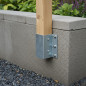 Suinga. Quadratische metallische Wandhalterung 7 x 7 x 15 cm.