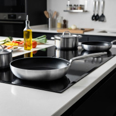 Lacor 32cm Aluminum Frying Pan | Suitable for Ceramic, Electric, and Gas Hobs | Non-Stick Coating | Ergonomic Handle