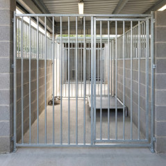 Front of Bars for Dog Kennels with Door 200x185 cm | Dog Kennel with Door and 5 cm Separation