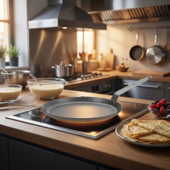 22 cm Crêpe-Pfanne | 22 cm Pfannkuchenpfanne | Crêpe-Pfanne aus Naturgusseisen | Antihaftbeschichtung | Für alle Herdarten geeig