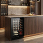 Cantinetta per vini Orbegozo con compressore per 28 bottiglie | Cantinetta con luce LED interna | Ripiani cromati | Pannello tou