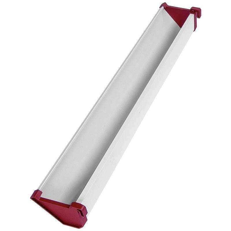 Battery feeders for laying hens Battery feeders for laying hens