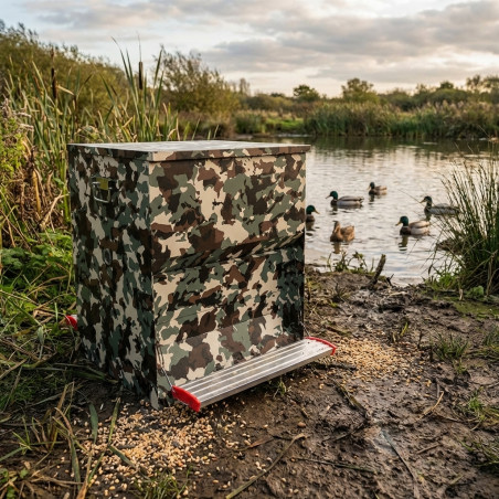 Alimentador de Patos SAFE-FEED, Capacidade de 50 kg (83,5 L) | Cor Camuflado | Até 40 Patos