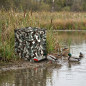 Mangeoire à trémie SAFE-FEED pour canards 50 kg 83,5 L | Trémie camouflée | Jusqu'à 40 canards