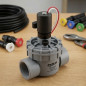 Válvula solenoide de irrigação Irritrol 2400MT 9V com tampa rosqueada de 1". Funciona com controladores de irrigação alimentados