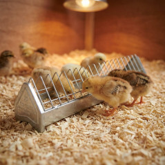 Futterspender aus Metall für Küken mit 50 cm schmalem Gitter