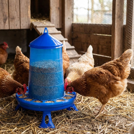Tolva comedero plástico gallinas con patas 12 Kg, 46x46x50 cm, azul