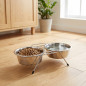 Tigela dupla para comida e água para cães e gatos com suporte, ø16,5 cm. 35 x 17 x 7 cm. Capacidade 0,75 litros x 2 tigelas