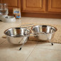 Mangiatoia e abbeveratoio doppia per cani gatto con supporto ø14 cm. 28,5x14,5x6 cm. Capacità 0,35 litri x 2 ciotole