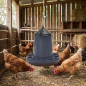 Comedero Tolva Gallina Para Colgar 8 Kg | Capacidad Media | 37x37 Cm | Resistente | Fácil Instalación | Uso Exterior Comedero Tolva Gallina Para Colgar 8 Kg | Capacidad Media | 37x37 Cm | Resistente | Fácil Instalación | Uso Exterior