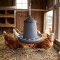 Mangeoire à poulet suspendue 2 Kg, 24x24 cm