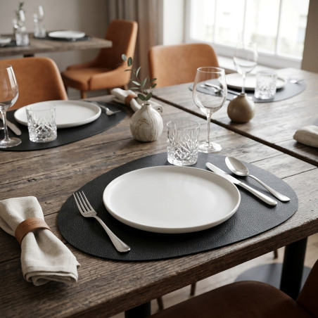 Nappe ovale en cuir noir grainé Lacor [45 x 35 cm]