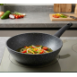 Wok en aluminium forgé de 28 cm | Poêle de cuisine professionnelle, compatible induction et gaz | Revêtement antiadhésif Wok en aluminium forgé de 28 cm | Poêle de cuisine professionnelle, compatible induction et gaz | Revêtement antiadhésif