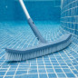 Escova para Fundo de Tubarão | Ideal para Limpeza de Fundos e Paredes de Piscinas