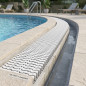 Grelha modular para piscina com canal de transbordamento | Design transversal 335x22 mm | Branca Grelha modular para piscina com canal de transbordamento | Design transversal 335x22 mm | Branca