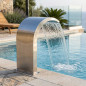 Ein Wasserfall für Pools aus Edelstahl, gebogenes Modell