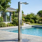 Doccia solare in acciaio inox con 1 soffione quadrato | Doccia efficiente per piscine e giardini