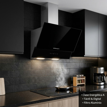 Campana decorativa in vetro nero Orbegozo. Motore 230 W. Classe energetica A. Dimensioni: 90 x 37,5 x 87-135 cm.