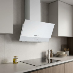  Cappa decorativa in vetro bianco Orbegozo.  Classe energetica C. Motore 105W.  3 livelli di potenza.