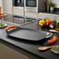 Cast aluminum grill plate.  Stone finish.  Non-stick.  Total dimension: 47 cm.