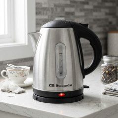 Bollitore elettrico in acciaio inox da 1,7 litri | Piccolo bollitore elettrico da 2200 W | Teiera elettrica portatile per infusi