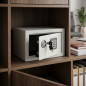 Cassaforte elettronica 9 litri | Apertura a codice e 2 chiavi di emergenza | Dimensioni esterne: 28x18 cm