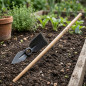 Azadilla Plana de Jardinería con Mango Largo 90 cm | Herramienta Agrícola para Huerto y Jardín Azadilla Plana de Jardinería con Mango Largo 90 cm | Herramienta Agrícola para Huerto y Jardín