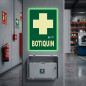 Cartello in PVC per kit di pronto soccorso 21x29,7 cm | Segnaletica fluorescente | Approvato AENOR Cartello in PVC per kit di pronto soccorso 21x29,7 cm | Segnaletica fluorescente | Approvato AENOR