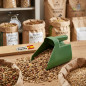 Plastic feed shovel with 1.3 Kg capacity Plastic feed shovel with 1.3 Kg capacity