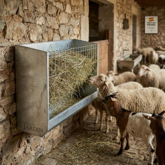 Forage sheep feeder wall 1 meter