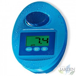 Portable photometer, chlorine, bromine, alkalinity, pH and cyanuric acid analyzer
